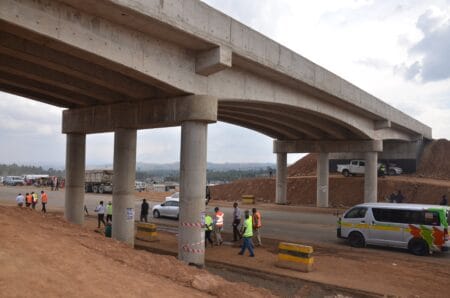 TRAILER TURNS TERROR: MASSIVE TRAFFIC JAM PARALYZES MAU SUMMIT ELDORET HIGHWAY Mau Summit Eldoret Highway
